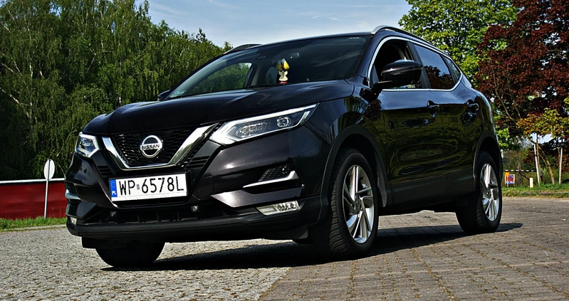 Nissan Qashqai cena 69900 przebieg: 135500, rok produkcji 2018 z Sierpc małe 781